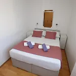 Tihana Apartament *
